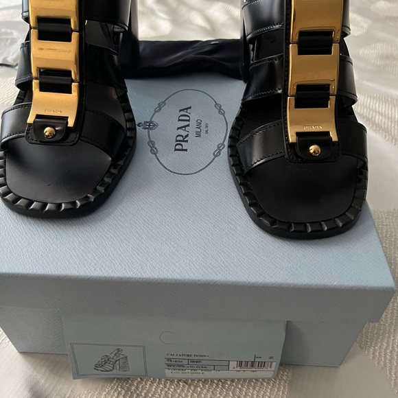 ❤️Major Sale❤️ PRADA sandals - Picture 2 of 7